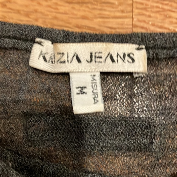 Sheer flowy top - Picture 3 of 6